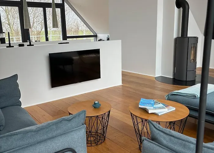 Casa de Férias Haus Berta Exklusives Architektenhaus Fehmarn, Strandnah *